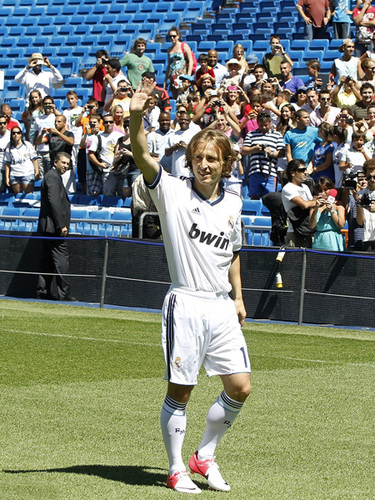 科莫总监：除为帕斯提供比赛与成长环境，我不知道还能做什么